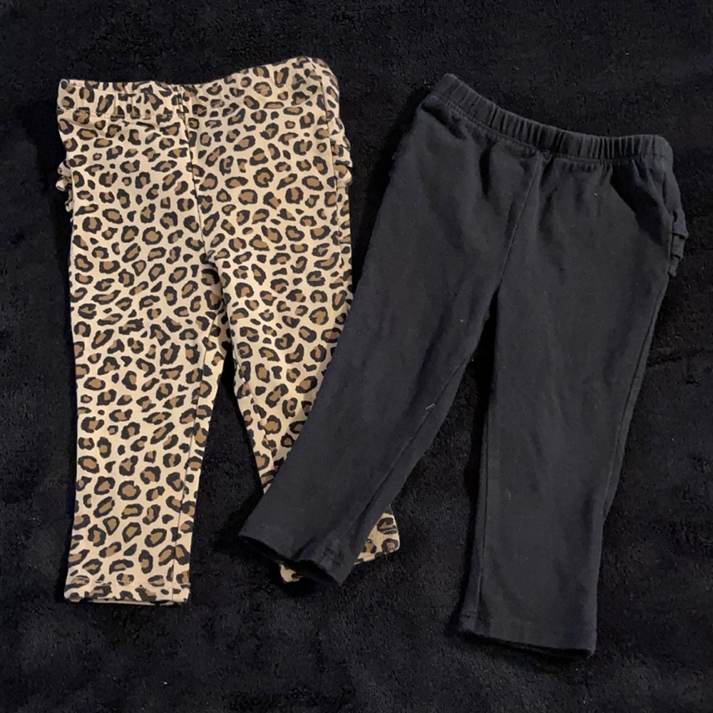 Old Navy 12-18 month leopard and black leggings.